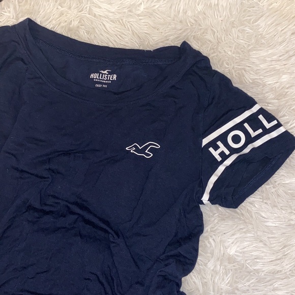 Hollister T-shirt - Picture 2 of 2
